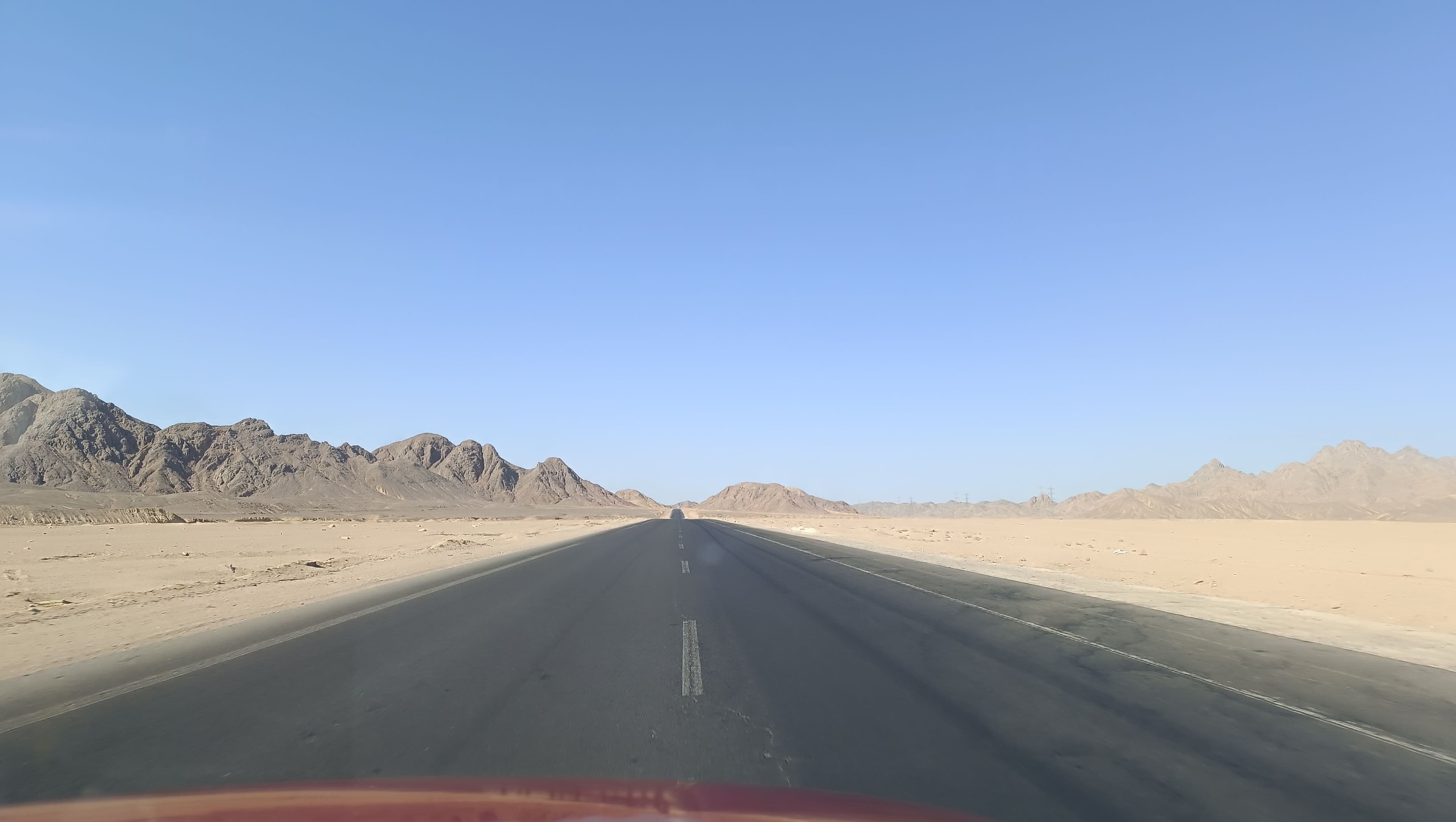 Desert road between Hurghada and Luxor