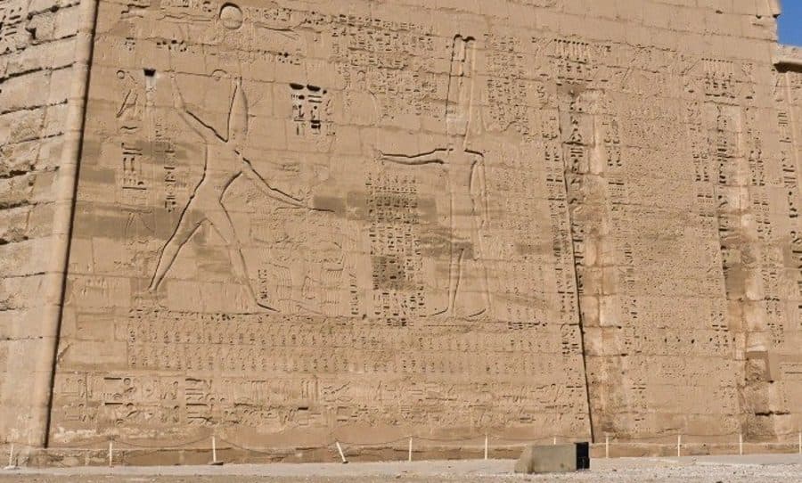 Deeply cut relief, still sharp after millennia.
